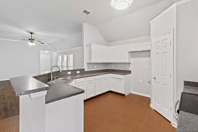 2213 Whitney Drive, Weatherford, TX 76087 - Photo 8