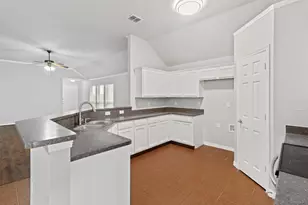 2213 Whitney Dr, Weatherford, TX 76087 - Photo 8