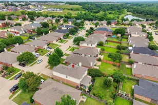 10404 Lake Brook Dr, Fort Worth, TX 76053 - Photo 34