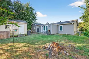 2321 N Shannon St, Sherman, TX 75092 - Photo 26
