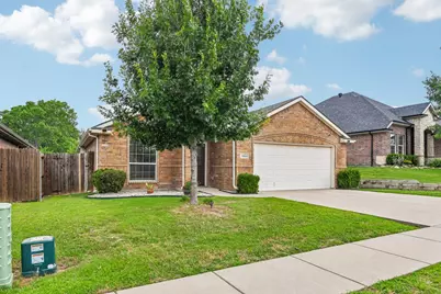7009 Meandering Creek Lane, Fort Worth, TX 76179 - Photo 4