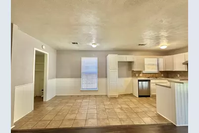5617 Espanola Drive, Arlington, TX 76017 - Photo 8