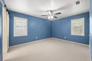 9923 Knoll Krest Dr, Dallas, TX 75238 - Photo 24