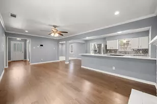 9923 Knoll Krest Dr, Dallas, TX 75238 - Photo 8