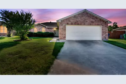 131 Logan Lane, Waxahachie, TX 75165 - Photo 2