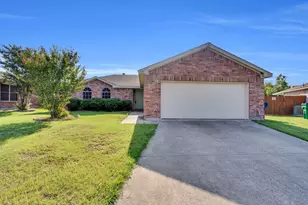 131 Logan Ln, Waxahachie, TX 75165 - Photo 1
