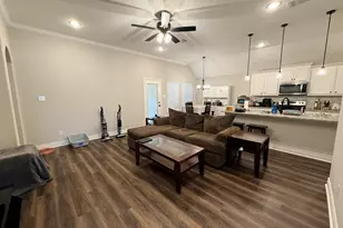 605 Tippit Ln, Greenville, TX 75402 - Photo 6