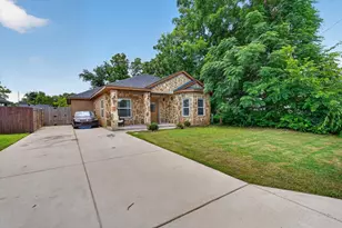 4552 Corregidor St, Dallas, TX 75216 - Photo 2