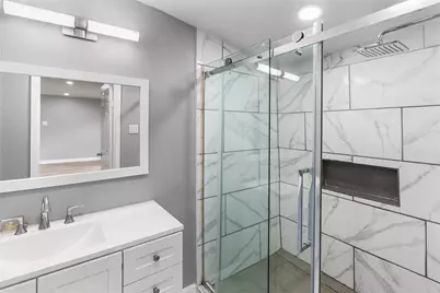 1010 E Lovers Lane, Arlington, TX 76010 - Photo 16