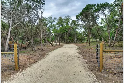 000 Jim Bridger Drive, Austin, TX 78737 - Photo 8
