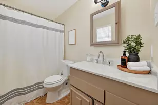 1012 Plover Ln, Arlington, TX 76015 - Photo 10