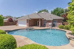 7005 Meadowside Rd S, Fort Worth, TX 76132 - Photo 2