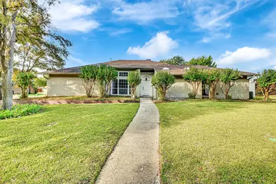 12401 Pleasant Valley Drive, Dallas, TX 75243 - Photo 1
