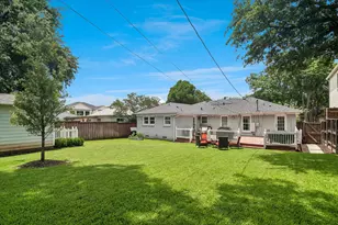 9836 Gooding Dr, Dallas, TX 75220 - Photo 30