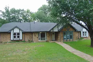 2714 Country Club Pkwy, Garland, TX 75043 - Photo 4