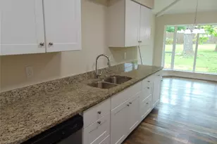 2714 Country Club Pkwy, Garland, TX 75043 - Photo 12