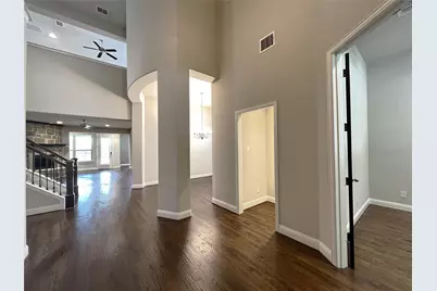 720 Raunald Drive, Lewisville, TX 75056 - Photo 2