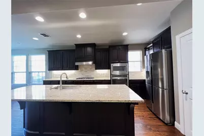 720 Raunald Drive, Lewisville, TX 75056 - Photo 12