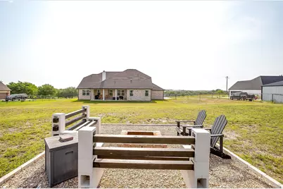 340 Sanger Drive, Springtown, TX 76082 - Photo 38