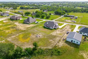 340 Sanger Dr, Springtown, TX 76082 - Photo 40