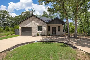 225 S Cherokee Shores Dr, Mabank, TX 75156 - Photo 2