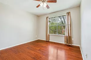 870 Raintree Ln, DeSoto, TX 75115 - Photo 14