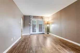 15926 Stillwood St, Dallas, TX 75248 - Photo 4