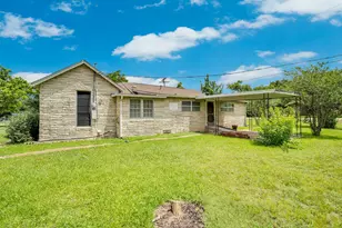 508 E Henderson St, Itasca, TX 76055 - Photo 8