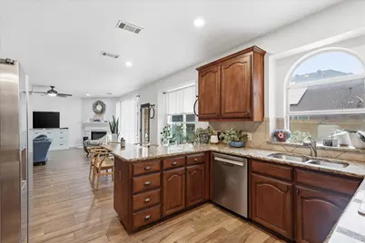 8600 Sterling Trace Circle, Fort Worth, TX 76244 - Photo 6