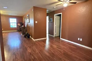 10000 Cougar Tr, Fort Worth, TX 76108 - Photo 16