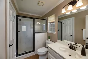 2610 Pinevalley Dr, Arlington, TX 76001 - Photo 26