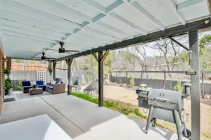 1136 Ridgeview Cir, Granbury, TX 76048 - Photo 32