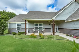 1018 Westwood Dr, Graham, TX 76450 - Photo 4