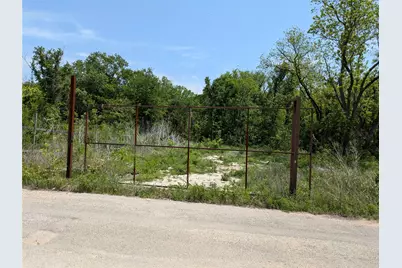 5404 Railroad Avenue, Dallas, TX 75215 - Photo 1