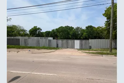 2437 Cedar Crest Boulevard, Dallas, TX 75203 - Photo 2
