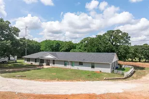 1111 Riley Rd, Whitesboro, TX 76273 - Photo 2