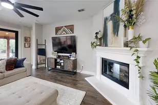 1812 Lake Wood Trl, Little Elm, TX 75068 - Photo 10