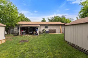 13212 Kings Mountain Dr, Balch Springs, TX 75180 - Photo 16