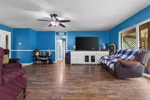 13212 Kings Mountain Dr, Balch Springs, TX 75180 - Photo 6