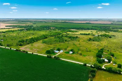 318 Hcr 3249, Mount Calm, TX 76673 - Photo 2