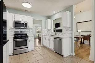2109 Woodglen Dr, Garland, TX 75040 - Photo 10