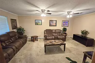 910 Twilight Ln, Center, TX 75935 - Photo 4