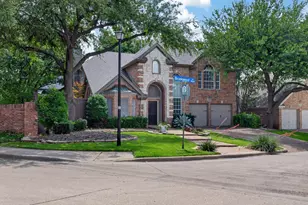 14616 Brookwood Ln, Addison, TX 75001 - Photo 2