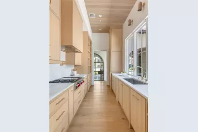 5807 Glen Falls Lane, Dallas, TX 75209 - Photo 14