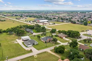 104 N Frederick St, Ponder, TX 76259 - Photo 14