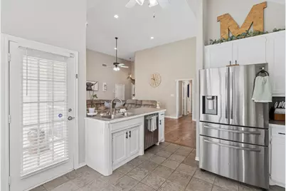 104 N Frederick Street, Ponder, TX 76259 - Photo 4