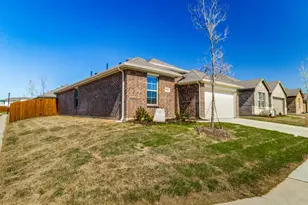 2921 Jasmine Dr, Sherman, TX 75092 - Photo 2