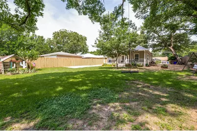 105 W Adkins Street, Seagoville, TX 75159 - Photo 24