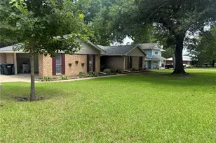 701 Adams Dr, Crandall, TX 75114 - Photo 2