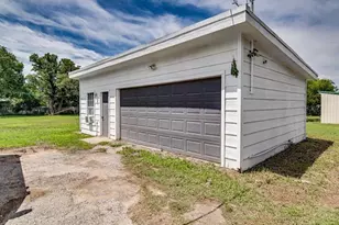 3952 J Rendon Rd, Burleson, TX 76028 - Photo 16